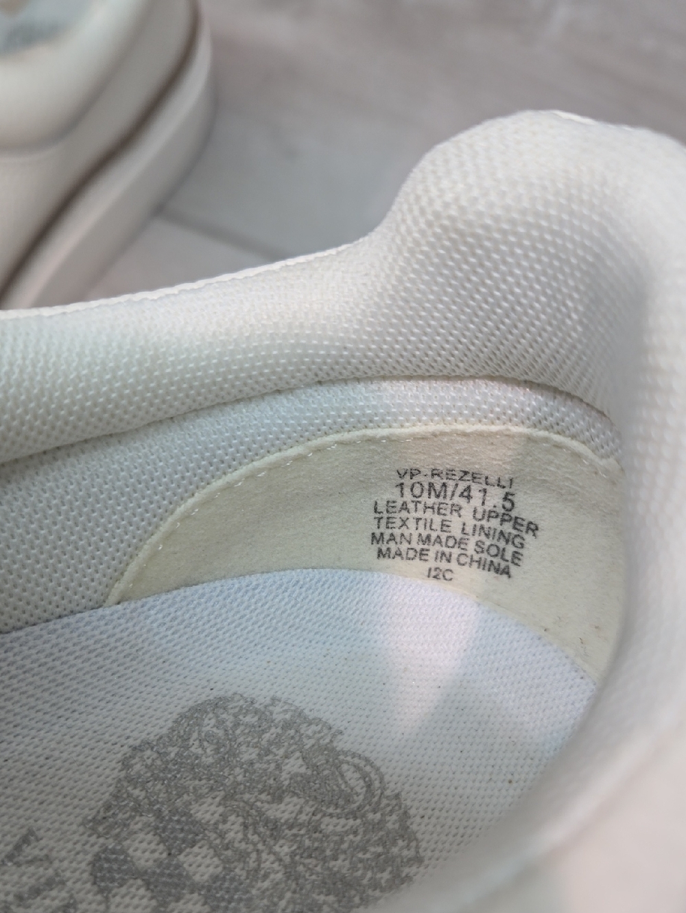 Vince Camuto Women Rezelli White Platform Leather Sneakers Shoes Sz 10M - Picture 7 of 12